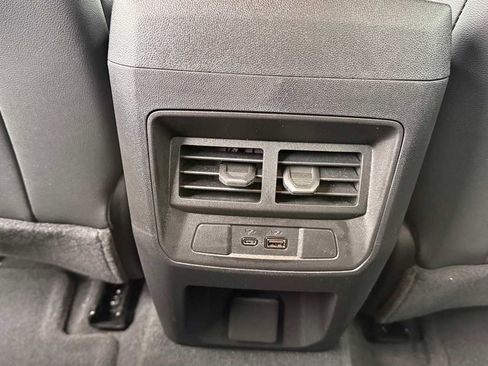 Used 2025 Chevrolet Colorado Z71 w/ Technology Package image 9