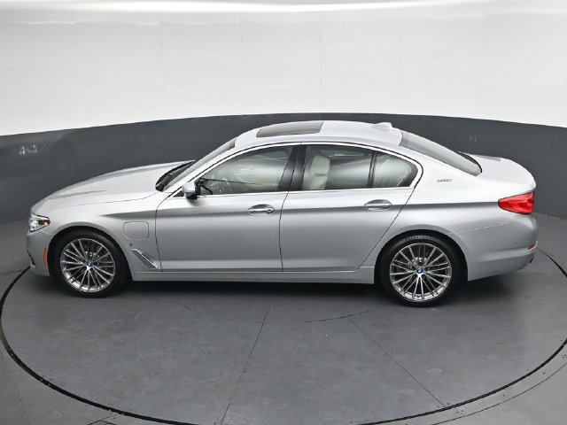 Used 2018 BMW 530e RWD image 27