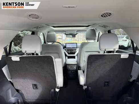 Used 2025 Ford Explorer Platinum w/ LUX Leather Package image 36