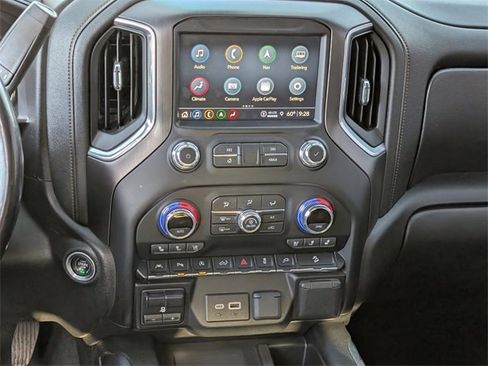 Used 2021 GMC Sierra 1500 AT4 w/ AT4 Premium Package image 12