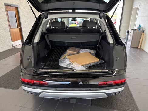 New 2025 Audi Q7 3.0T Premium Plus image 9