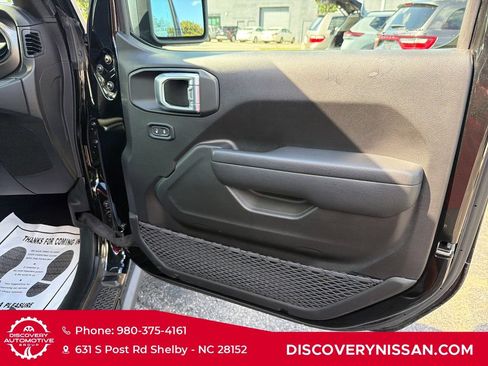 Used 2022 Jeep Wrangler Sport AWD/4WD image 26