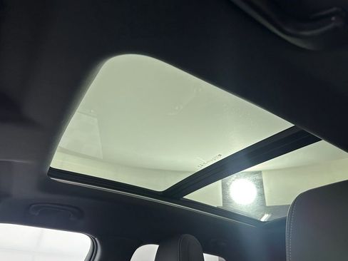 Used 2023 Chevrolet TrailBlazer ACTIV w/ Sun and Liftgate Package image 27