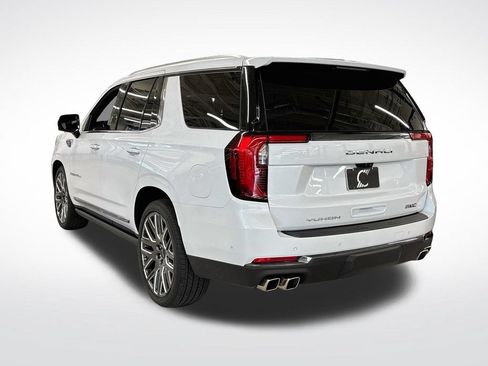 Used 2026 GMC Yukon Denali Ultimate w/ LPO, Floor Liner Package AWD/4WD image 3