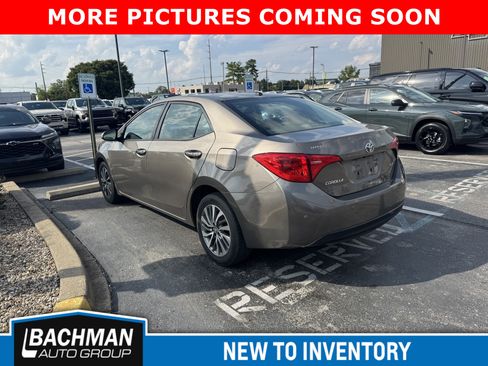 Used 2017 Toyota Corolla XLE w/ Carpet Mat Package (TMS) FWD image 4