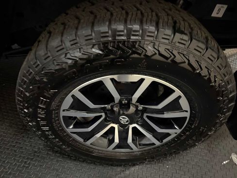 Certified 2023 Toyota Tacoma TRD Sport image 9