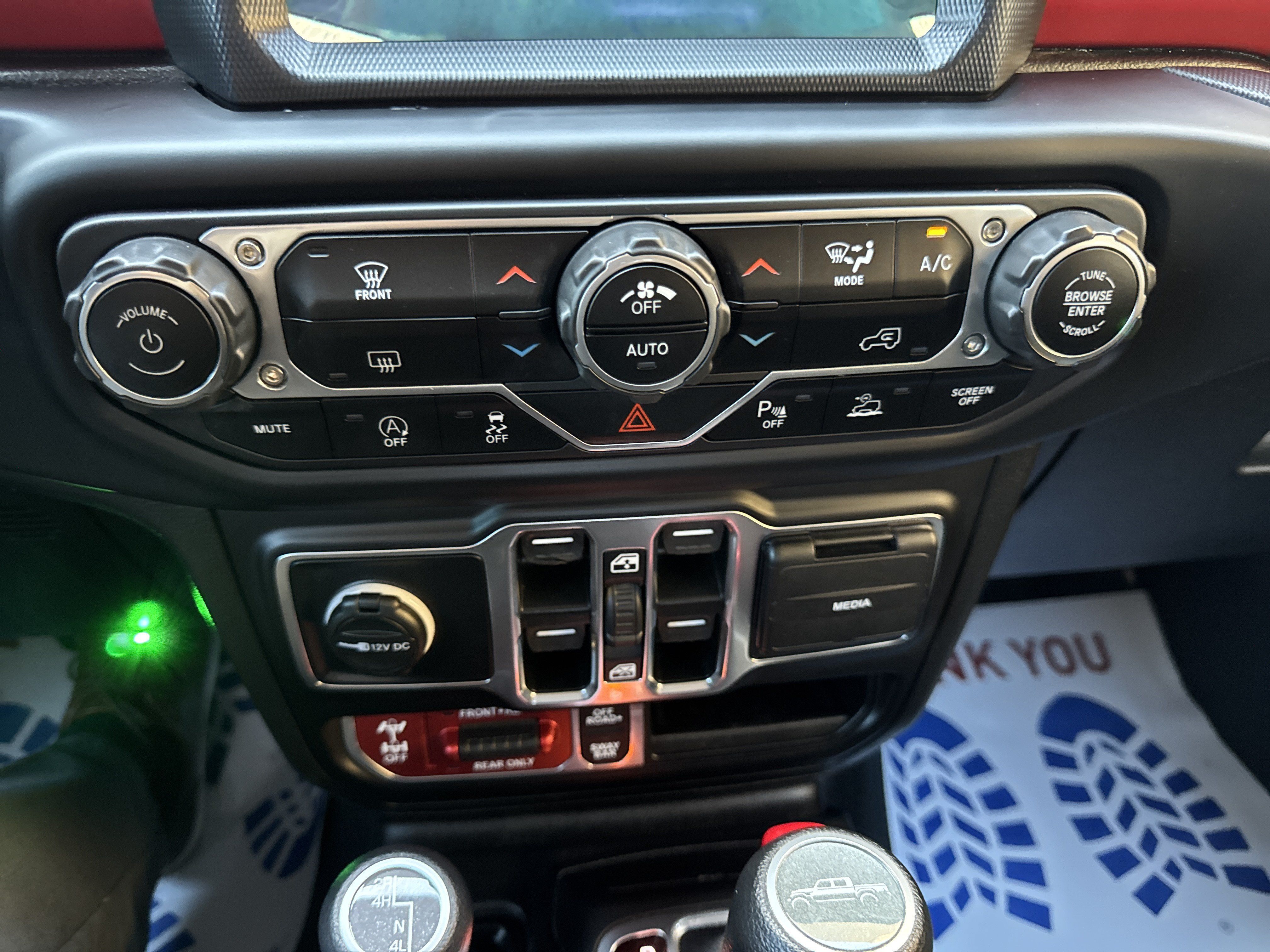 Used 2021 Jeep Gladiator Rubicon AWD/4WD image 26