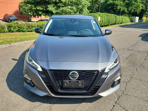 Used 2022 Nissan Altima 2.5 SR w/ Midnight Edition Package AWD/4WD image 2