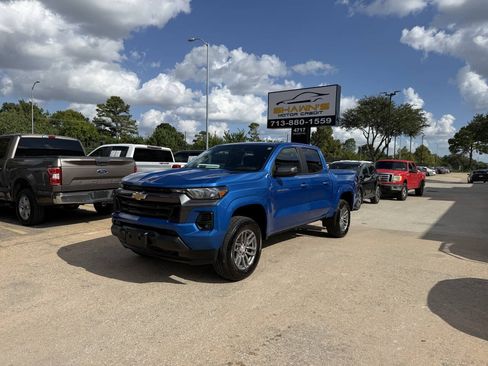 Used 2023 Chevrolet Colorado LT w/ LT Convenience Package AWD/4WD image 41