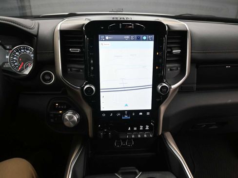 Used 2024 Cadillac XT4 Premium Luxury image 13