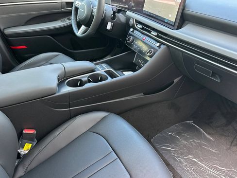 New 2026 Hyundai Sonata Limited FWD image 15
