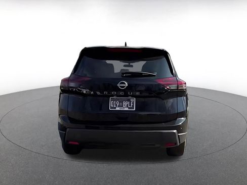 Used 2025 Nissan Rogue SV image 12