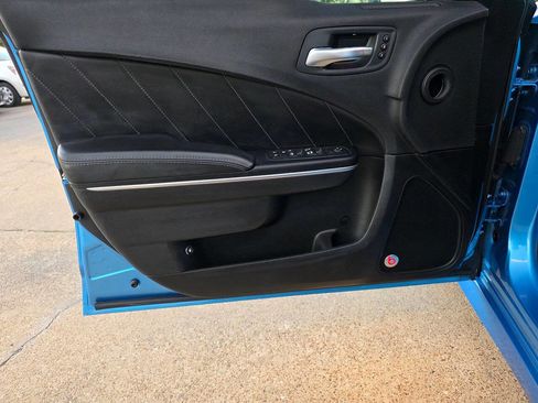 Used 2016 Dodge Charger R/T Scat Pack w/ Technology Group image 15