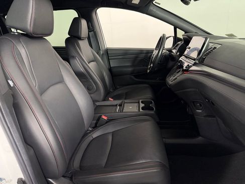Used 2025 Honda Odyssey Sport-L image 32