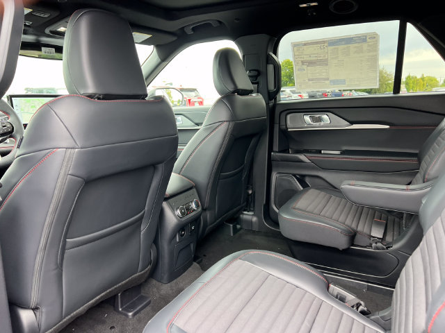 New 2026 Ford Explorer ST-Line w/ ST-Line Street Pack AWD/4WD image 41