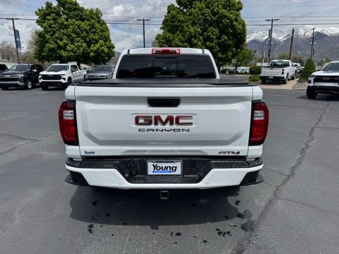 Used 2024 GMC Canyon AT4 w/ AT4 Premium Package AWD/4WD image 6