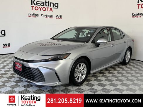 Certified 2025 Toyota Camry LE FWD image 9
