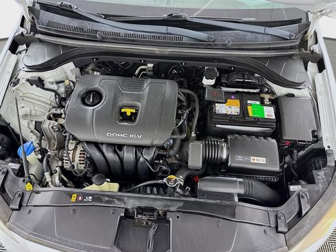 Used 2017 Hyundai Elantra Value Edition image 30