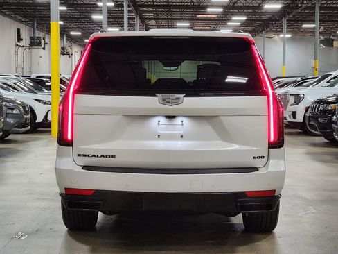 Used 2022 Cadillac Escalade ESV Sport Platinum w/ LPO, ONYX Package image 10