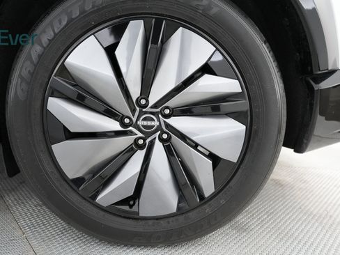 Used 2023 Nissan Ariya Evolve+ image 20