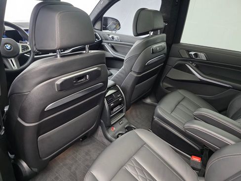 Used 2024 BMW X7 M60i w/ Executive Package AWD/4WD image 14