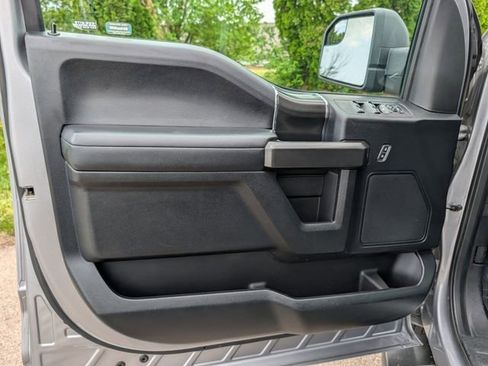 Used 2020 Ford F150 XLT w/ Equipment Group 302A Luxury AWD/4WD image 33