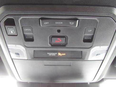 Used 2024 Toyota Tacoma TRD Off-Road w/ TRD Off Road Premium Package image 26