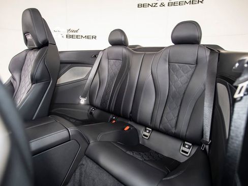 Used 2020 BMW M8 Convertible image 18