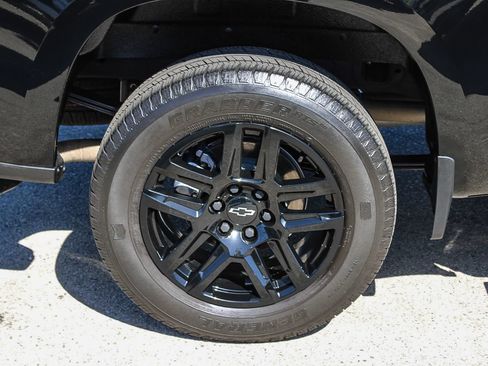 Used 2025 Chevrolet Silverado 1500 RST w/ Convenience Package II RWD image 6