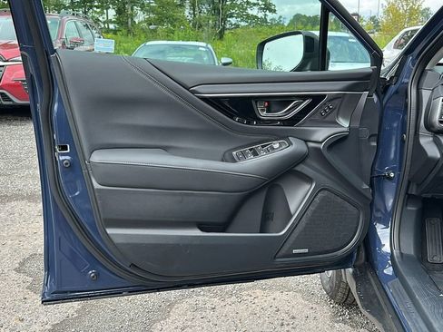 New 2025 Subaru Outback Limited image 6