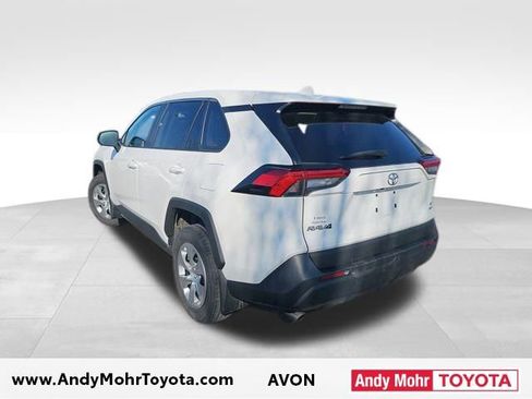 Used 2022 Toyota RAV4 LE image 5