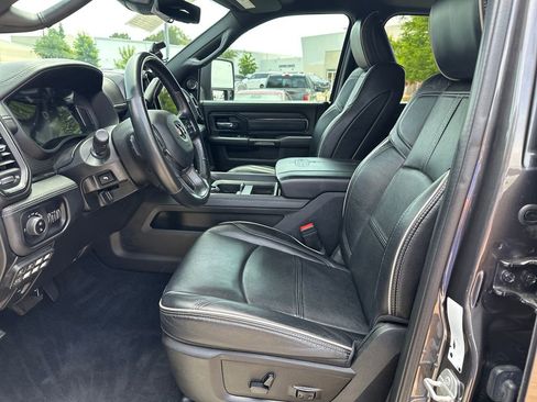 Used 2024 RAM 3500 Limited AWD/4WD image 18