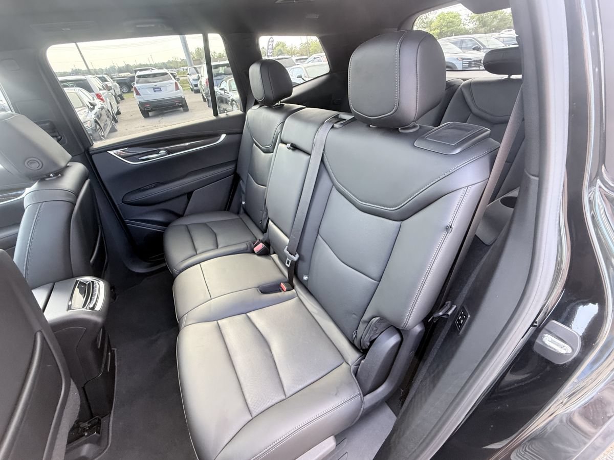 Used 2022 Cadillac XT6 Sport AWD/4WD image 14