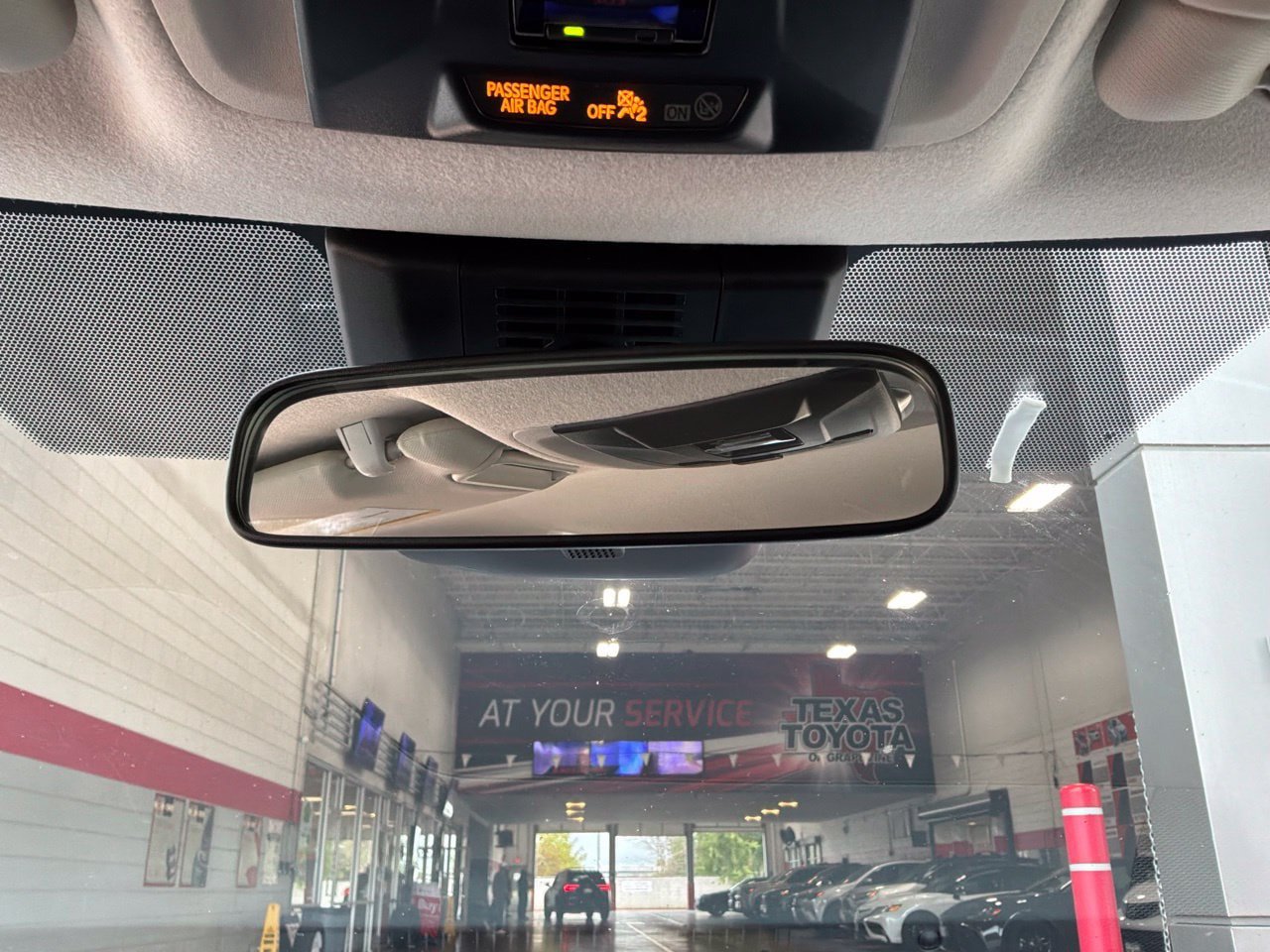 Used 2026 Toyota Corolla LE FWD image 18