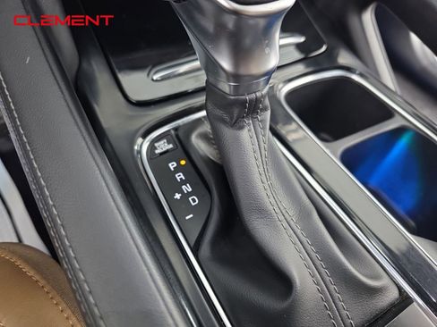 Used 2022 Kia Telluride SX w/ SX Prestige Package image 24