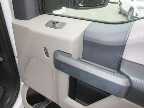 Used 2022 Ford F450 XL w/ Power Equipment Group image 24