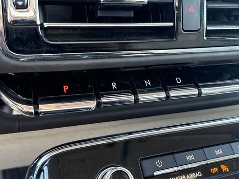 Used 2020 Lincoln Navigator L Black Label w/ Cargo Convenience Package image 34