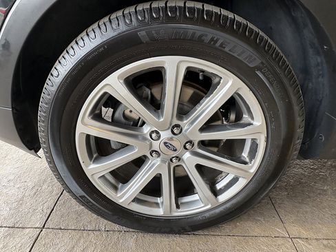 Used 2016 Ford Explorer Limited image 10