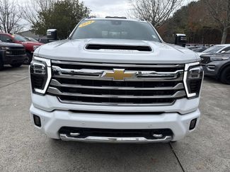 Used 2024 Chevrolet Silverado 2500 High Country w/ Technology Package video 2