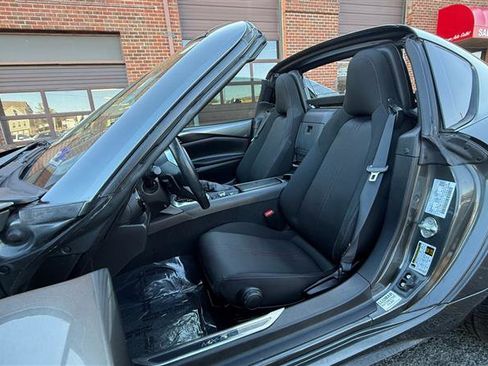 Used 2017 MAZDA MX-5 Miata RF Club image 17