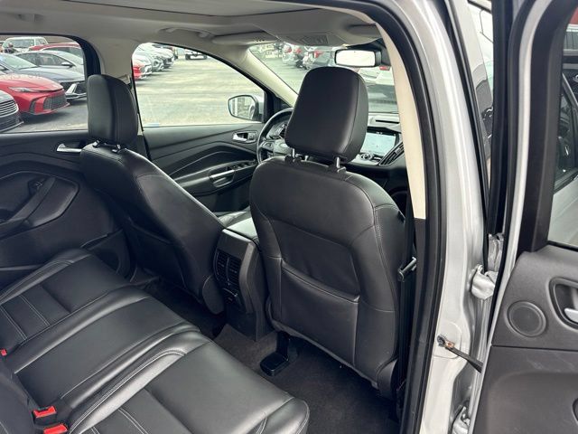 Used 2018 Ford Escape Titanium w/ Ford Safe & Smart Package AWD/4WD image 37