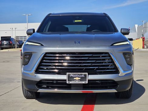 Used 2025 Buick Enclave Preferred image 6