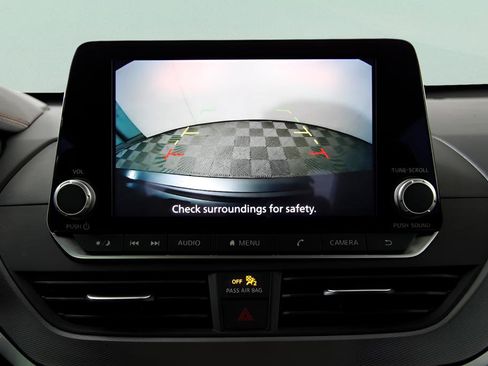 Used 2025 Nissan Altima 2.5 SR image 19