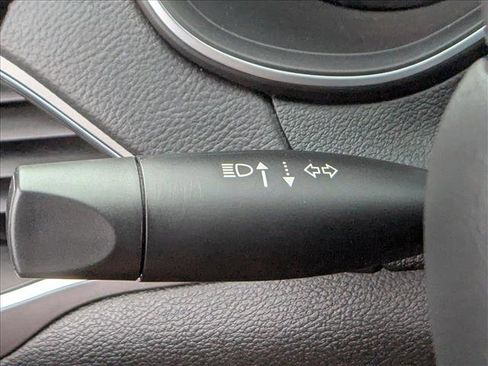 Used 2022 Jeep Cherokee Latitude Lux image 25