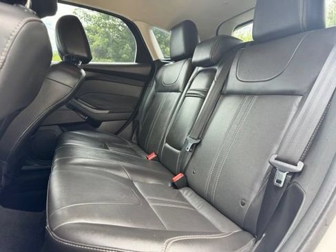 Used 2012 Ford Focus Titanium FWD image 24