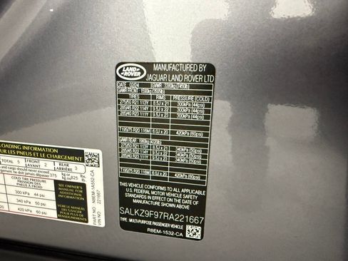 Used 2024 Land Rover Range Rover SV image 19