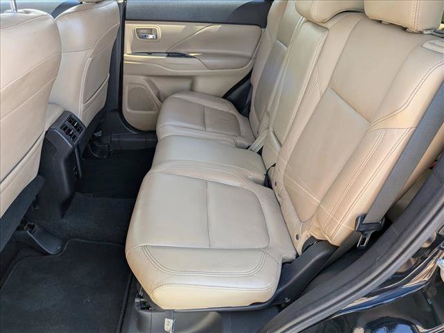 Used 2020 Mitsubishi Outlander SE FWD image 18