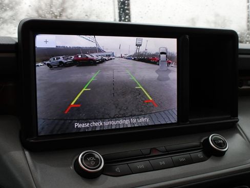 Used 2022 Ford Maverick Lariat w/ Lariat Luxury Package image 29