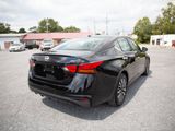 Used 2024 Nissan Altima 2.5 SV image 3