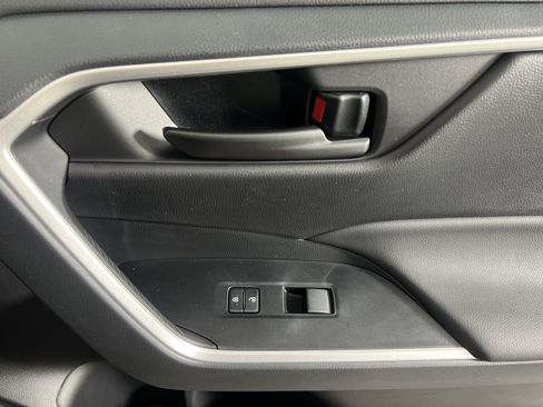 Used 2023 Toyota RAV4 LE FWD image 29